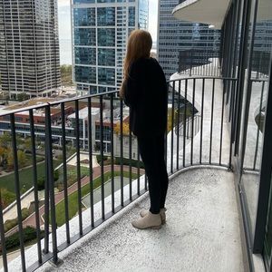 Meet your Posher, Julia